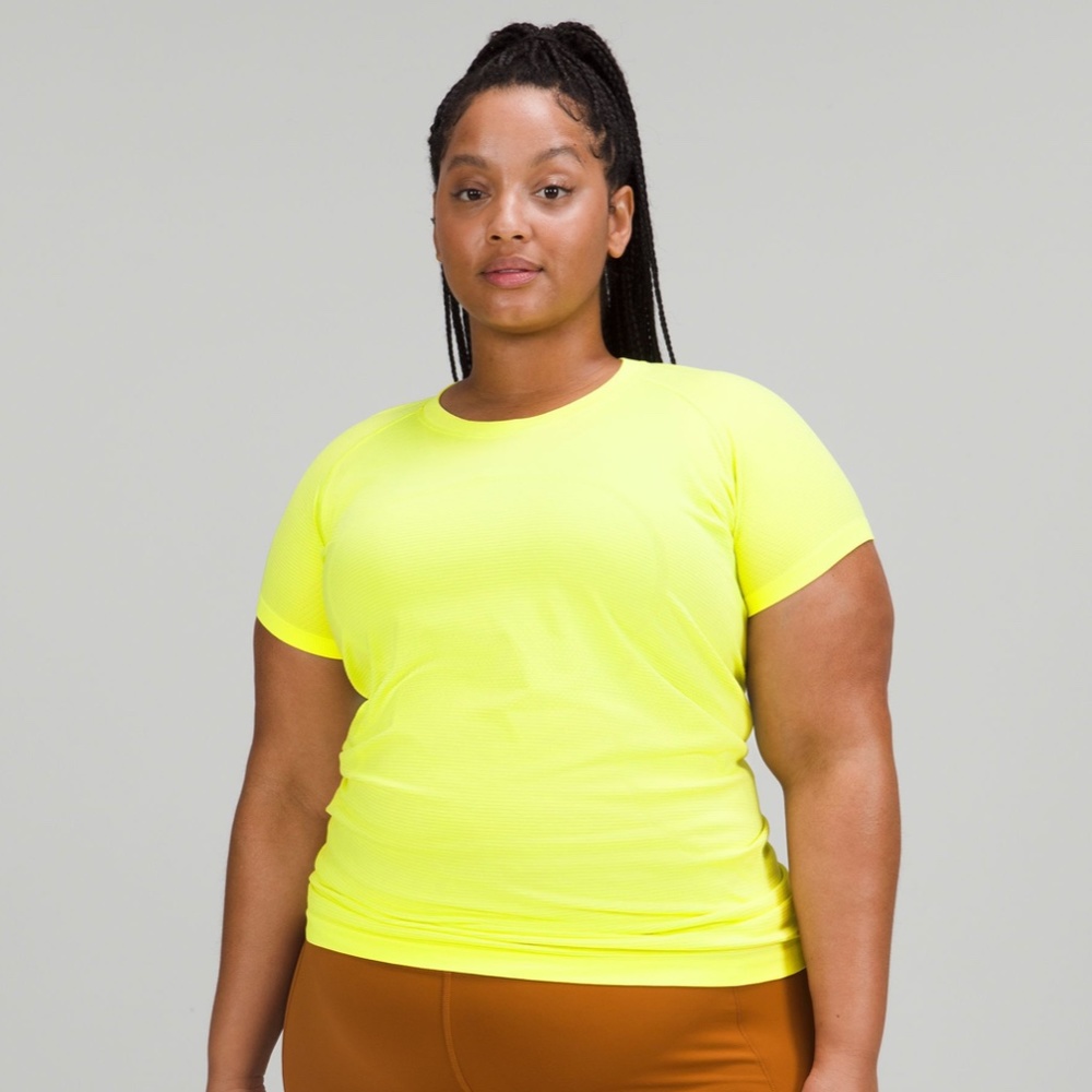 Lululemon. NWOT. SWIFTLY TECH SHORT SLEEVE SHIRT 2.0. Sz 16.